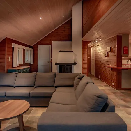 Bakkebyvegen 7b * Трисиль